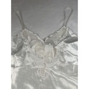 Cacique Camisole Tank Top Womens Medium White Satin Sheer Embroidered Floral